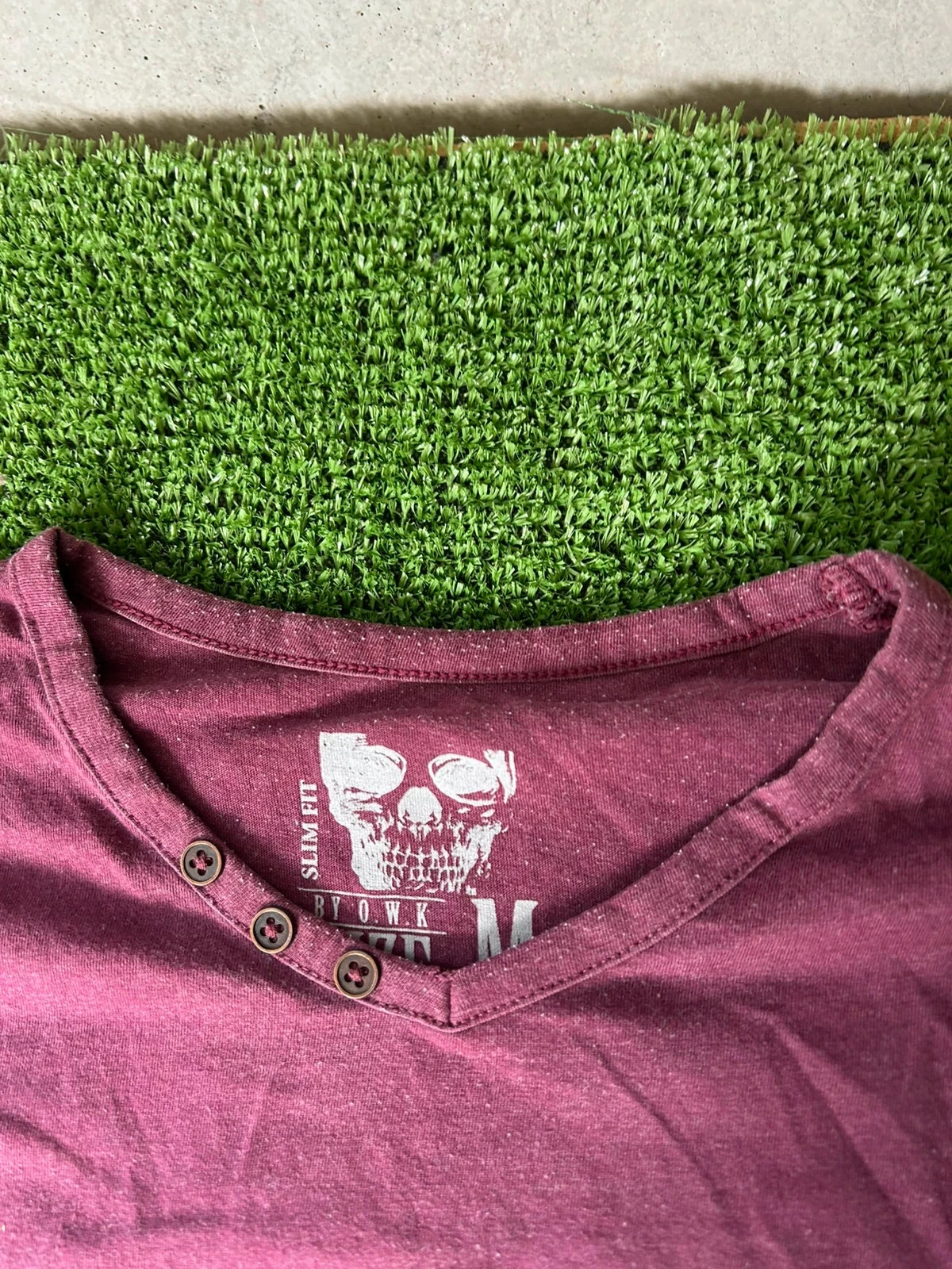 OWK Collection burgundy red t-shirt – photo 6